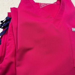 FIGS scrub set - small